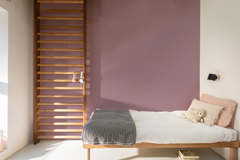 Dulux Trade Vinyl Soft Sheen