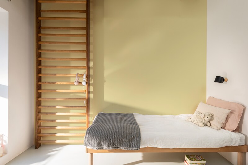 Sơn nước nội thất Maxilite Total từ Dulux Bề Mặt Mờ