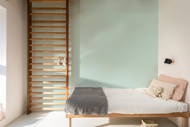 Sơn nước nội thất Maxilite Total từ Dulux Bề Mặt Mờ
