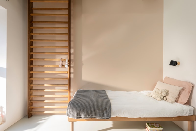 Dulux Luxurious Silk