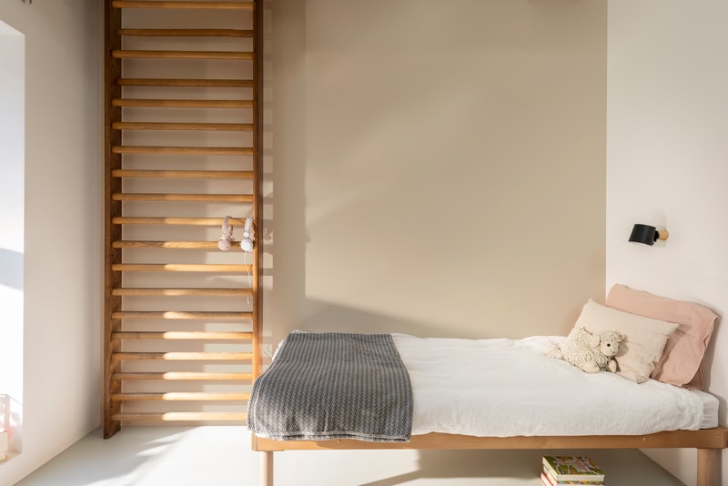 Dulux Luxurious Silk
