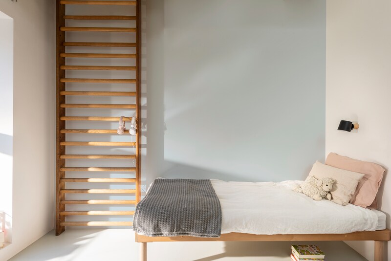 Sơn nước nội thất Maxilite Total từ Dulux Bề Mặt Mờ