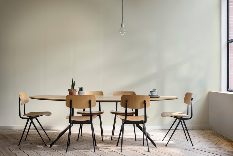 Sơn nước nội thất Maxilite Total từ Dulux Bề Mặt Mờ