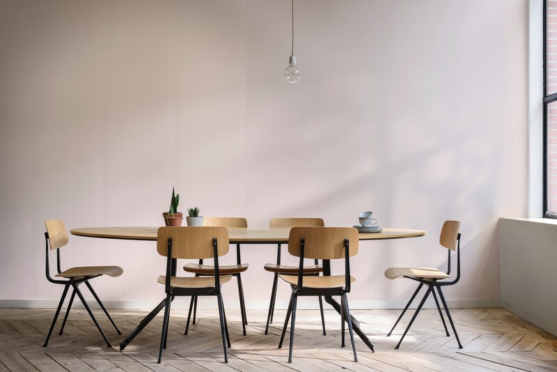 Dulux Light & Space