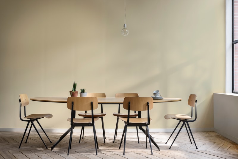 Sơn nước nội thất Maxilite Hi-Cover từ Dulux