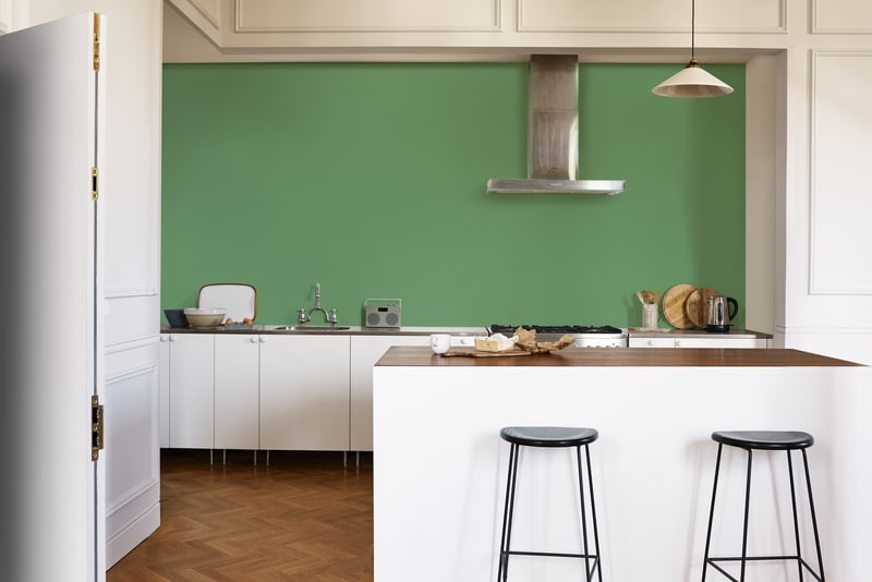 Dulux Pearlglo Solvent Based Tinted
