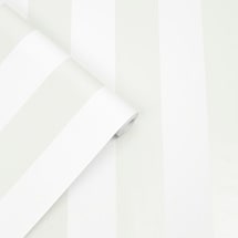 https://msp.images.akzonobel.com/prd/dh/eukddc/packshots/dd/1d/03/f4/113336_rollshot_lille_pearlescent_stripe_white_01_800x800small.jpg