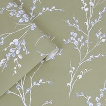 https://msp.images.akzonobel.com/prd/dh/eukddc/packshots/69/fe/3b/0c/121074_rollshot_pussy_willow_moss_green_01s.jpg