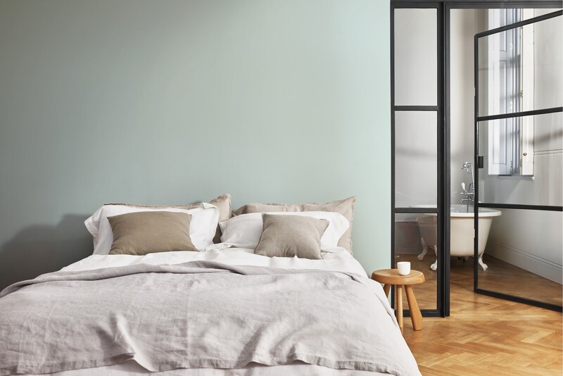 Dulux Light & Space