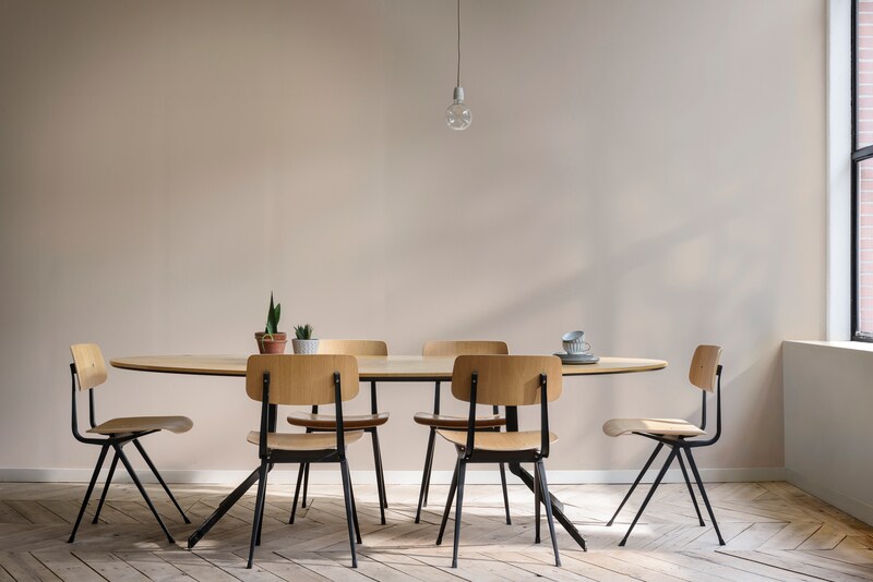 Sơn nước nội thất Maxilite Hi-Cover từ Dulux