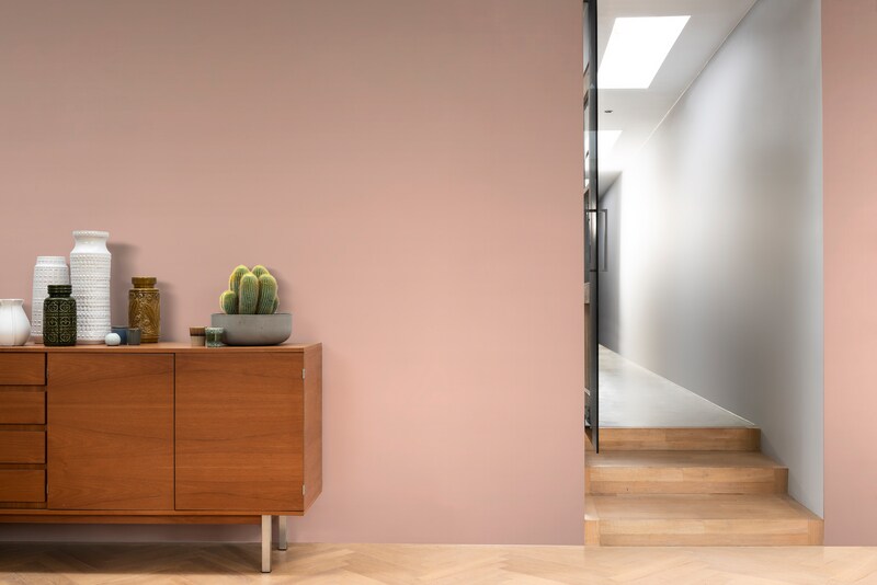 Velvet Touch Pearl Glo